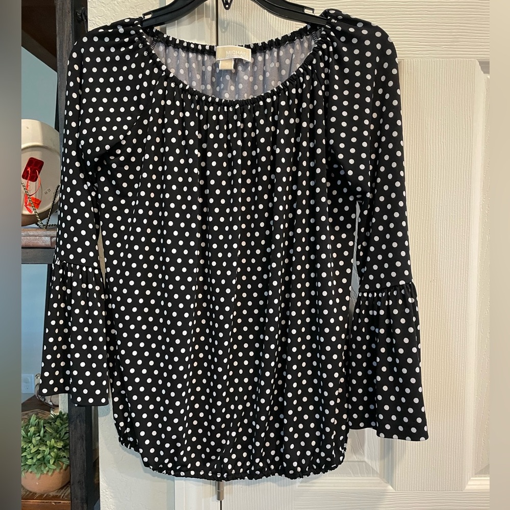 Michael Michael Kors Long Flare Sleeve
black White Polka dot pullover blouse SM